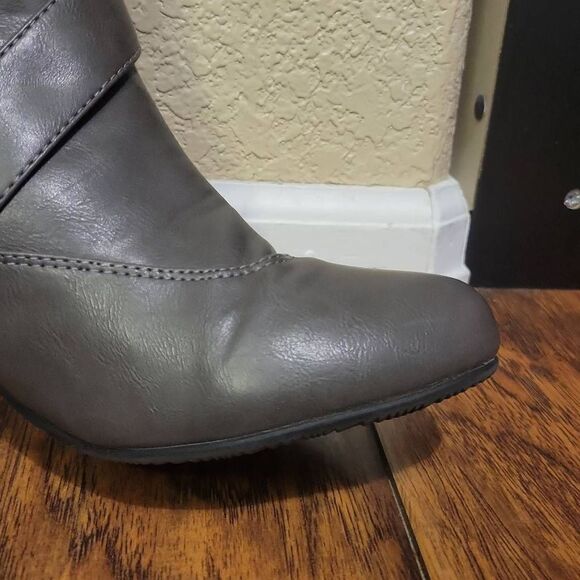 Forever Link Maggie Heeled Knee Boots - Picture 12 of 14